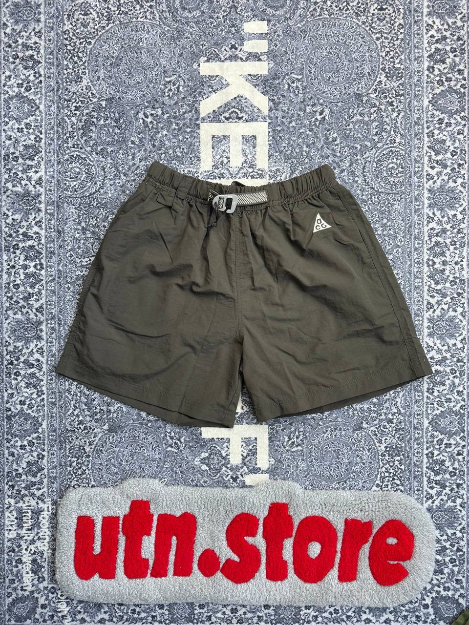 Шорти Nike acg