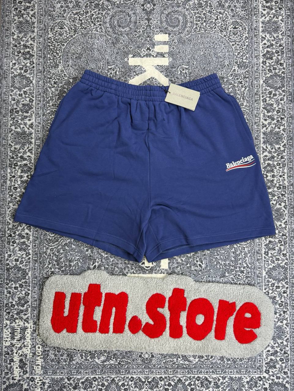 Шорти Balenciaga