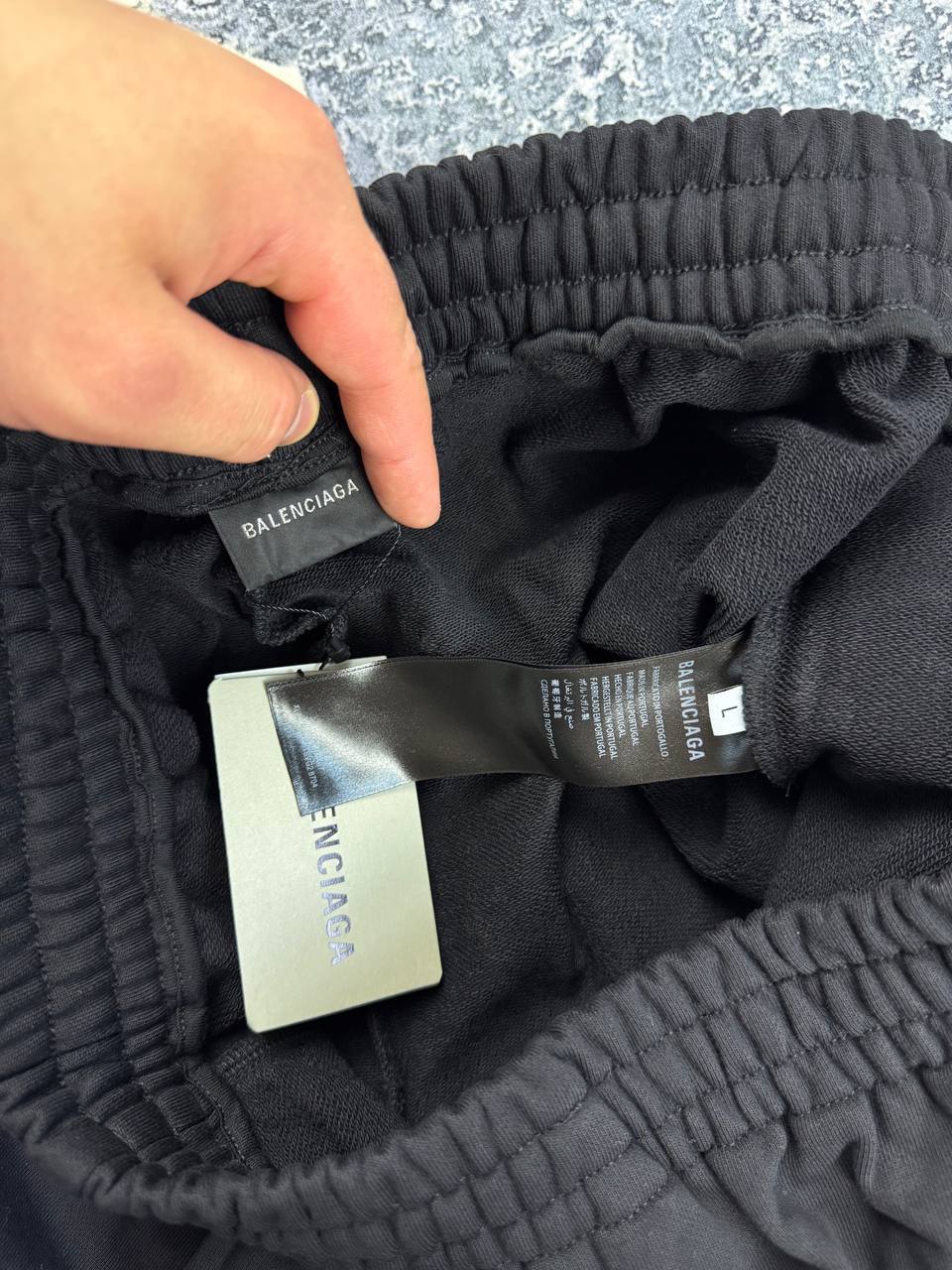 Шорти Balenciaga