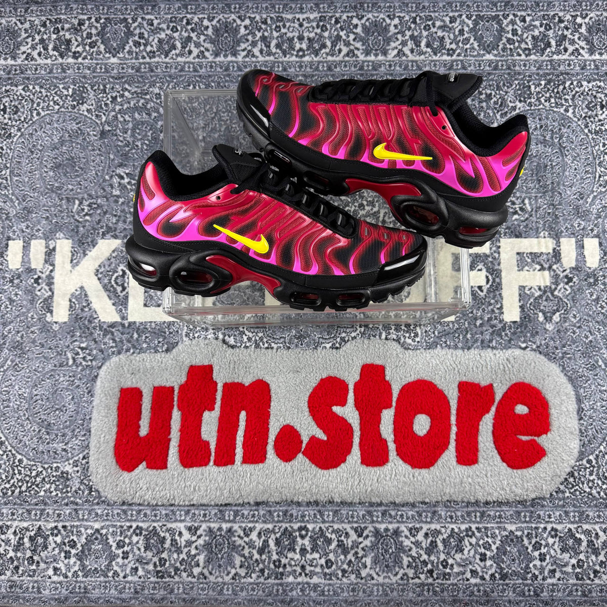 Кросівки Nike tn x supreme