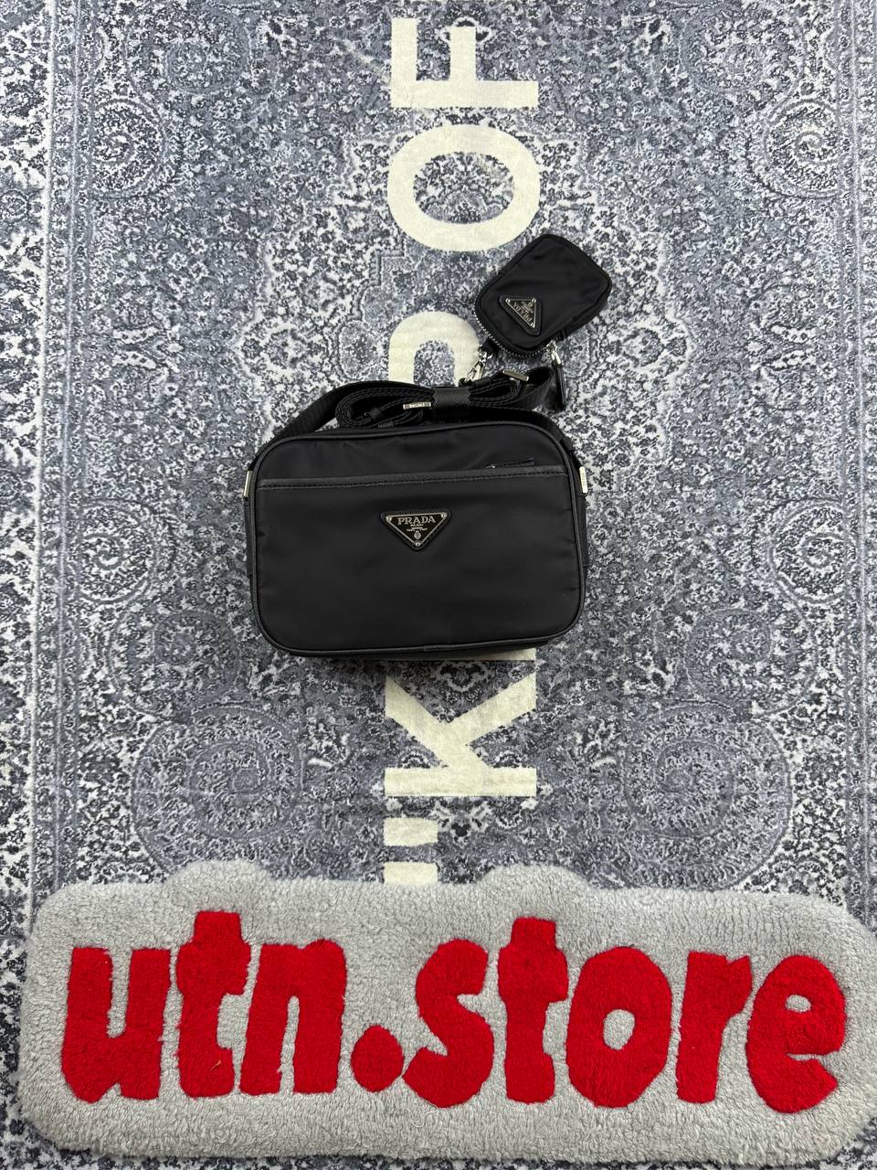 Сумка Prada Re-Nylon Shoulder Bag