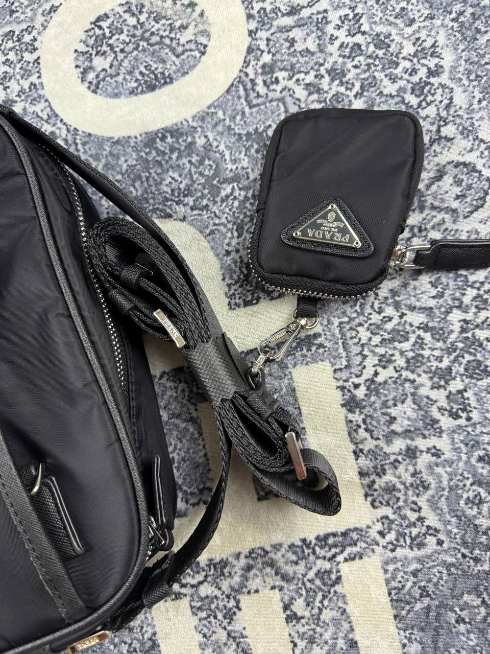 Сумка Prada Re-Nylon Shoulder Bag