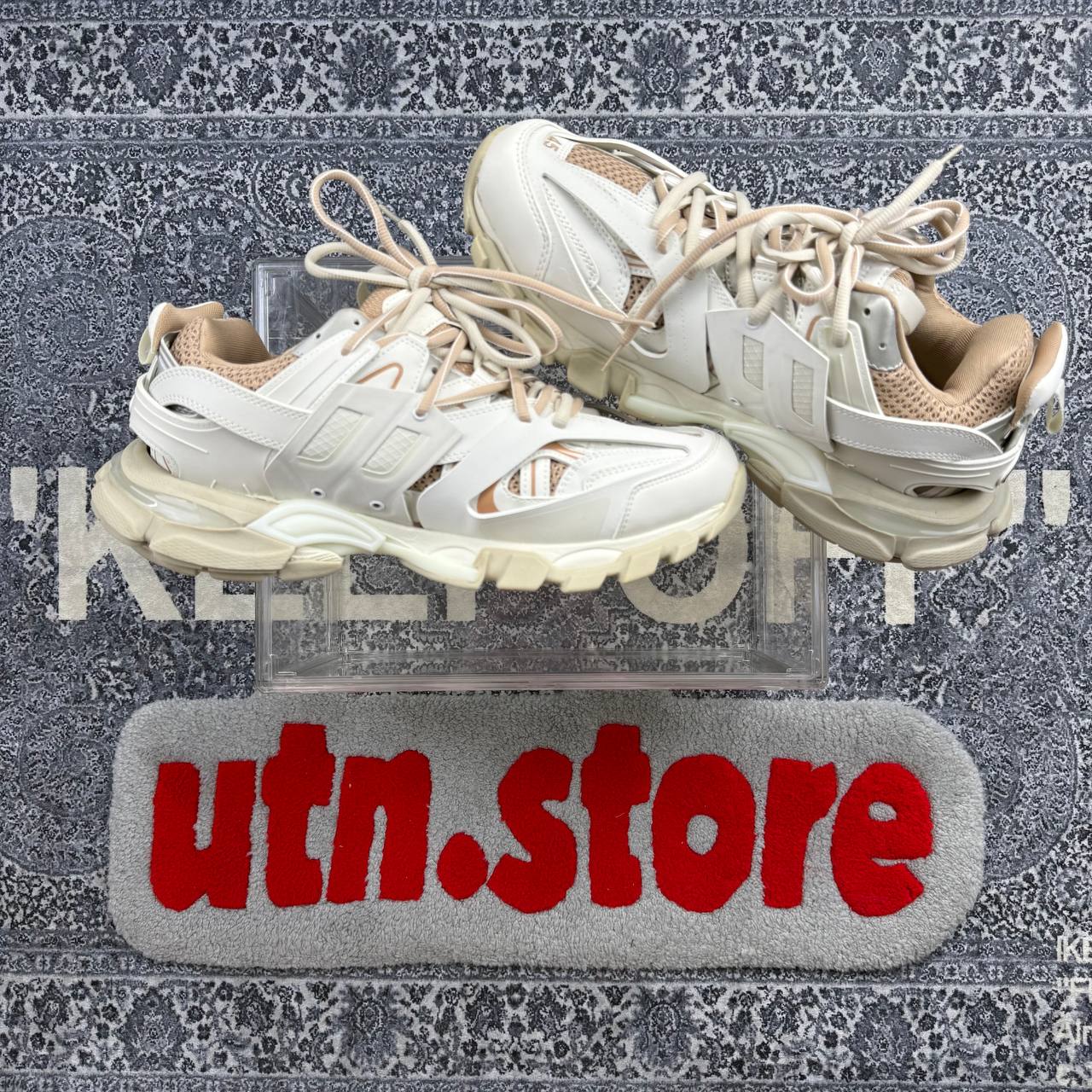 Balenciaga track
