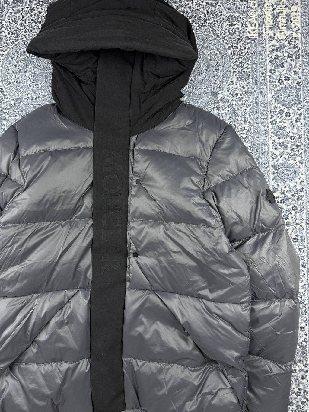 Куртка Moncler Madeira Hooded Short Down Jacket
