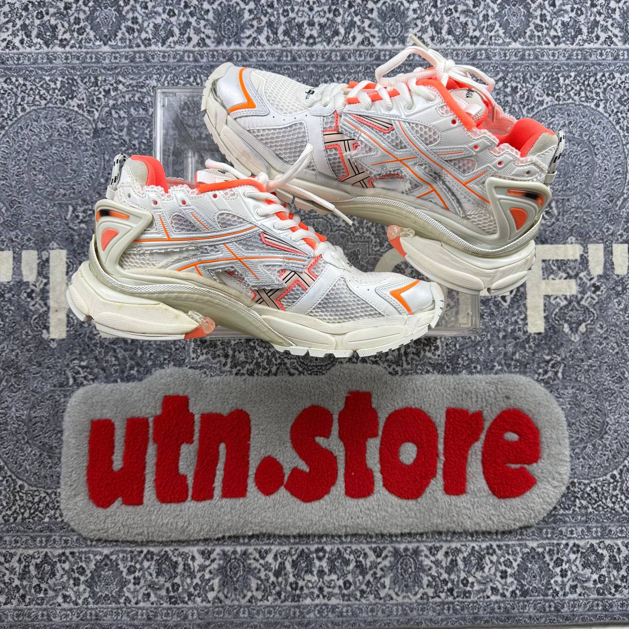 Balenciaga runner