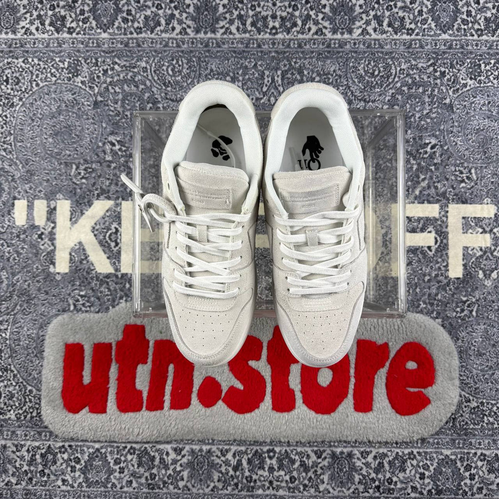 Off-White out of office