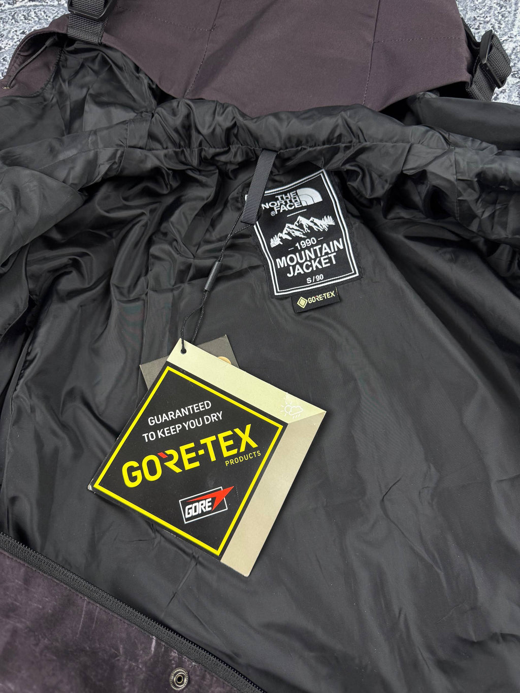 Куртка The North Face 1990 Mountain Jacket GTX