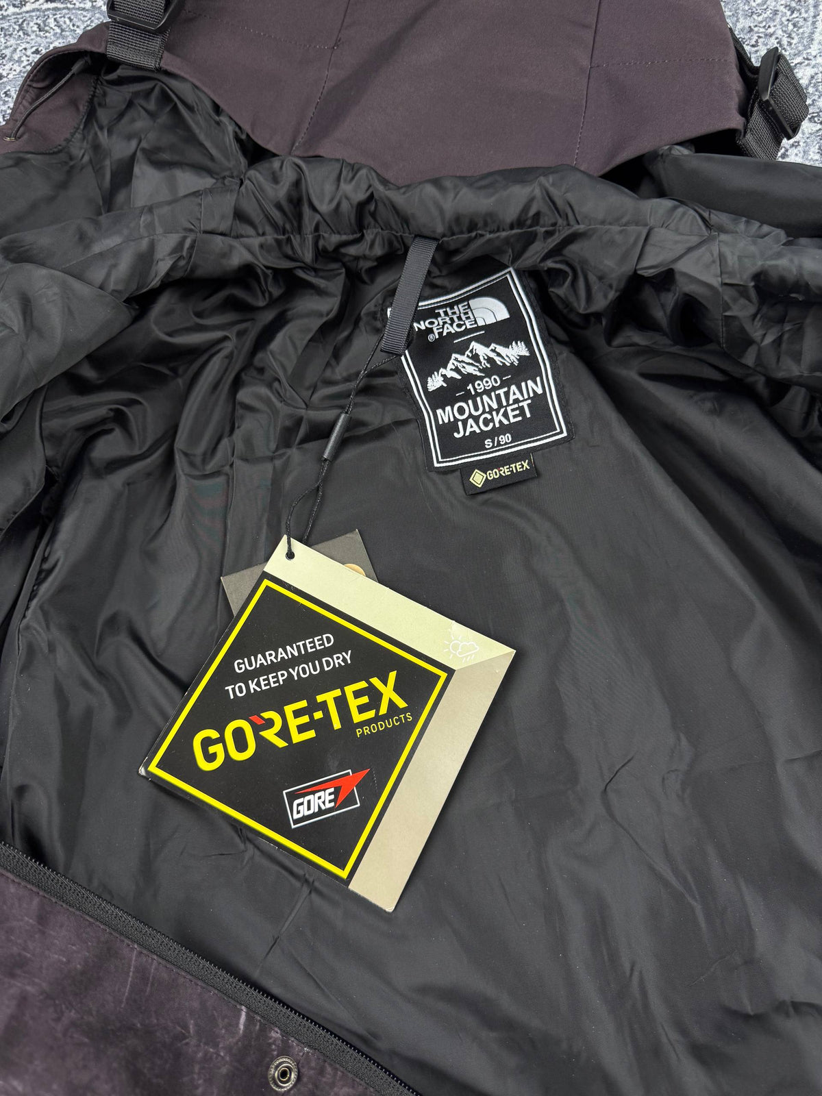 Куртка The North Face 1990 Mountain Jacket GTX