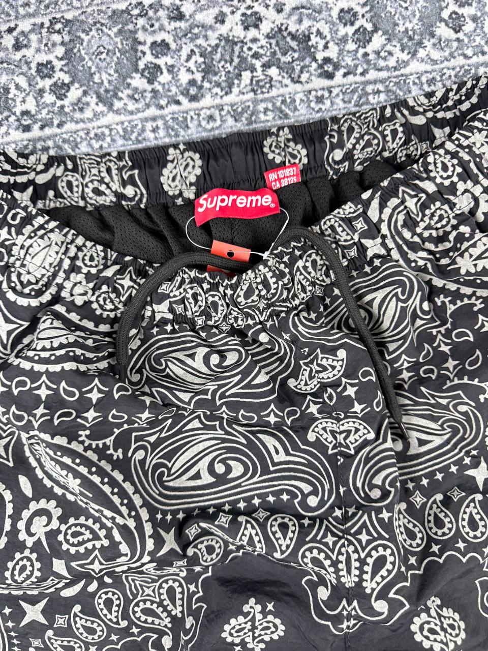 Костюм Supreme Reflective Bandana