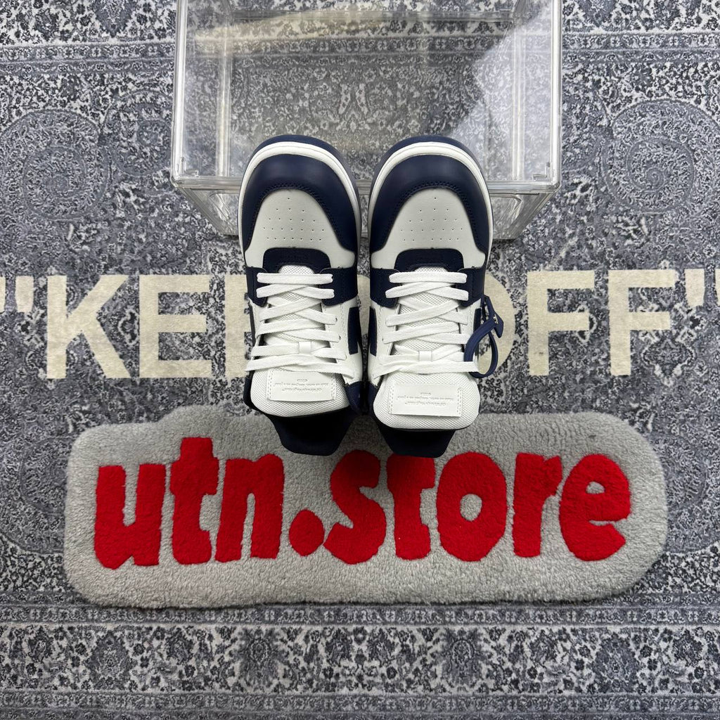 Off-White out of office