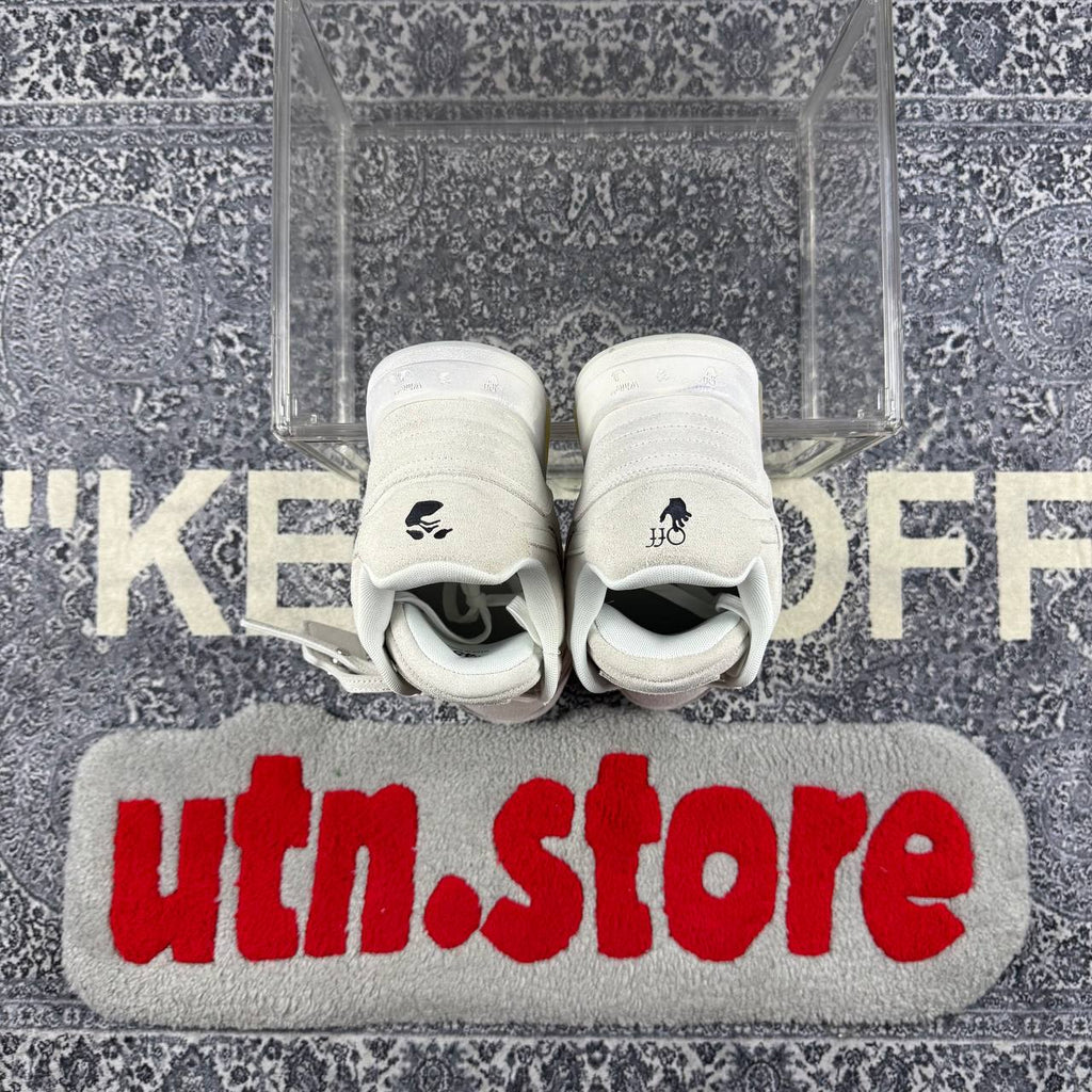 Off-White out of office