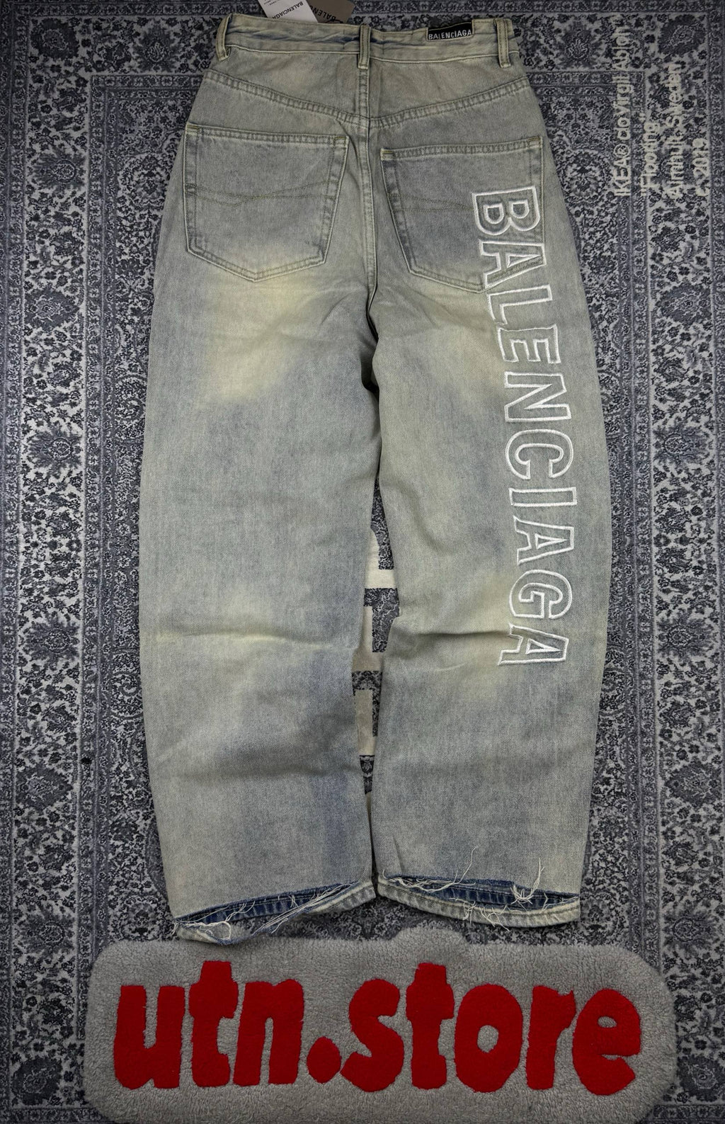 Штани Balenciaga Logo-Print Wide-Leg