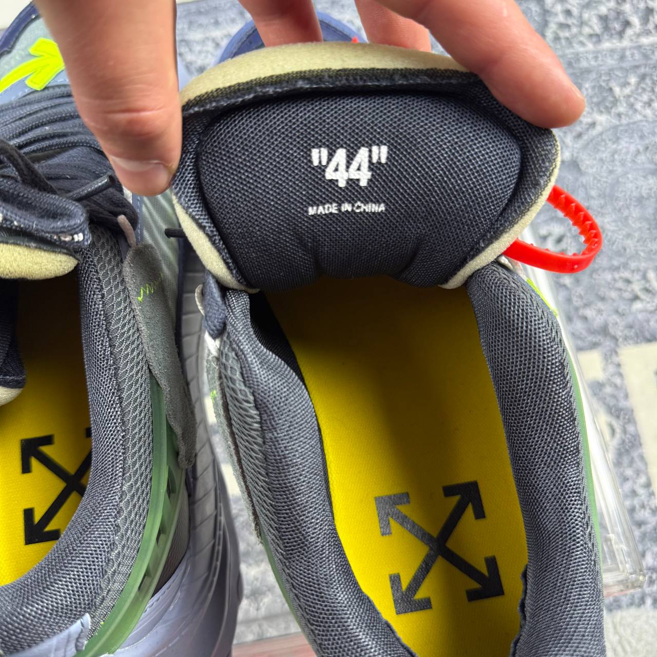 Off-White Odsy-1000