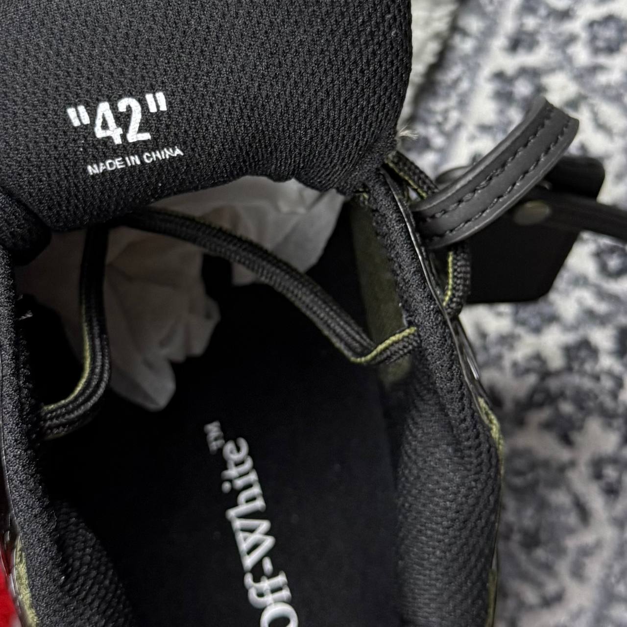 Off-White "be right back"