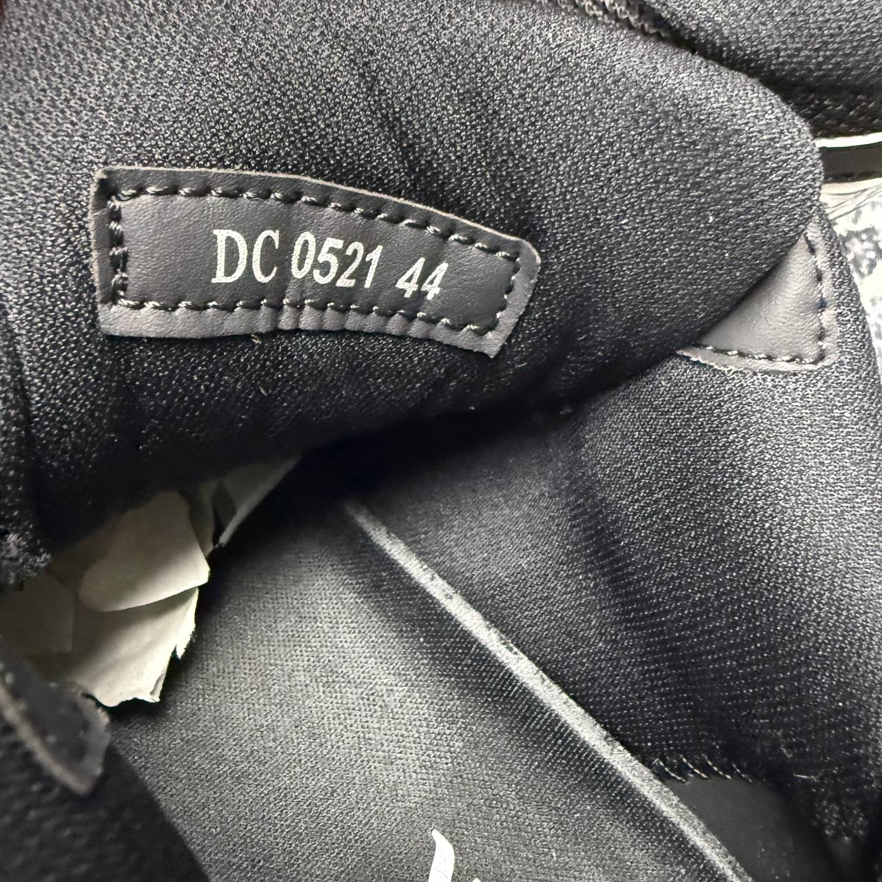 Dior b30