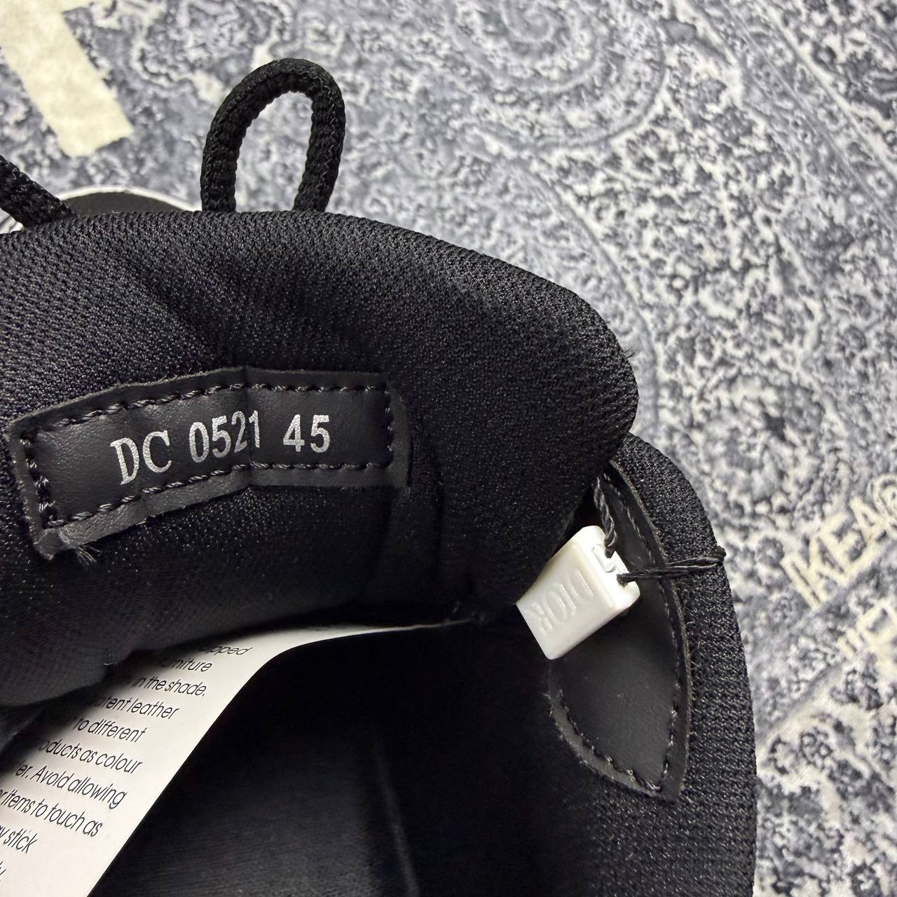 Dior b30