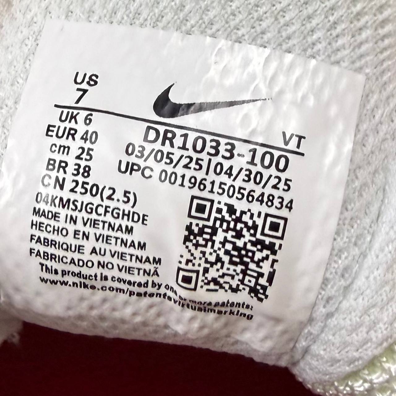 Nike x supreme