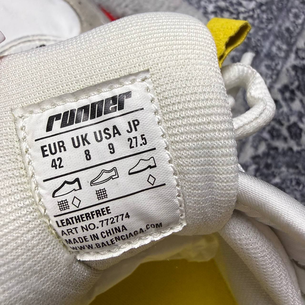 Balenciaga runner